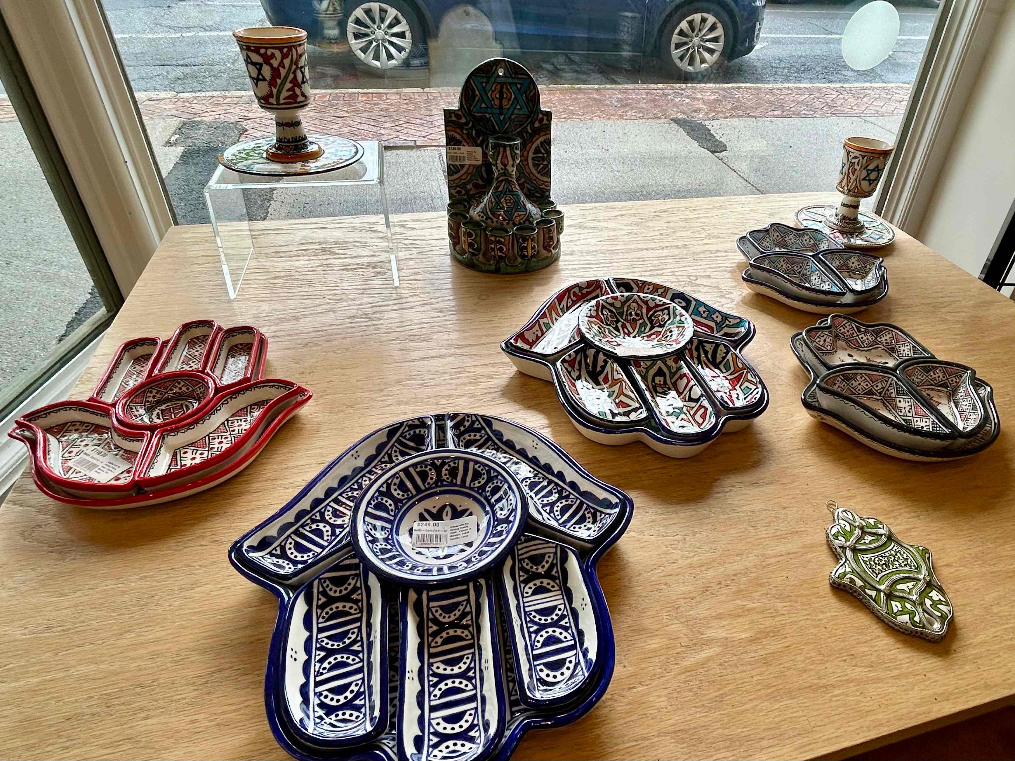 a table with different colored plates on it