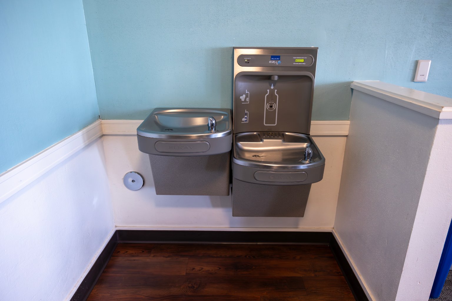 a water fountain in a room