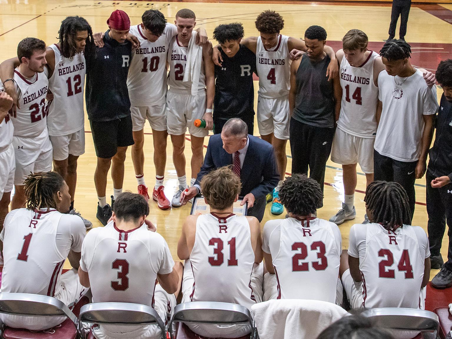 Image card - Bulldog athletics men's basketball team