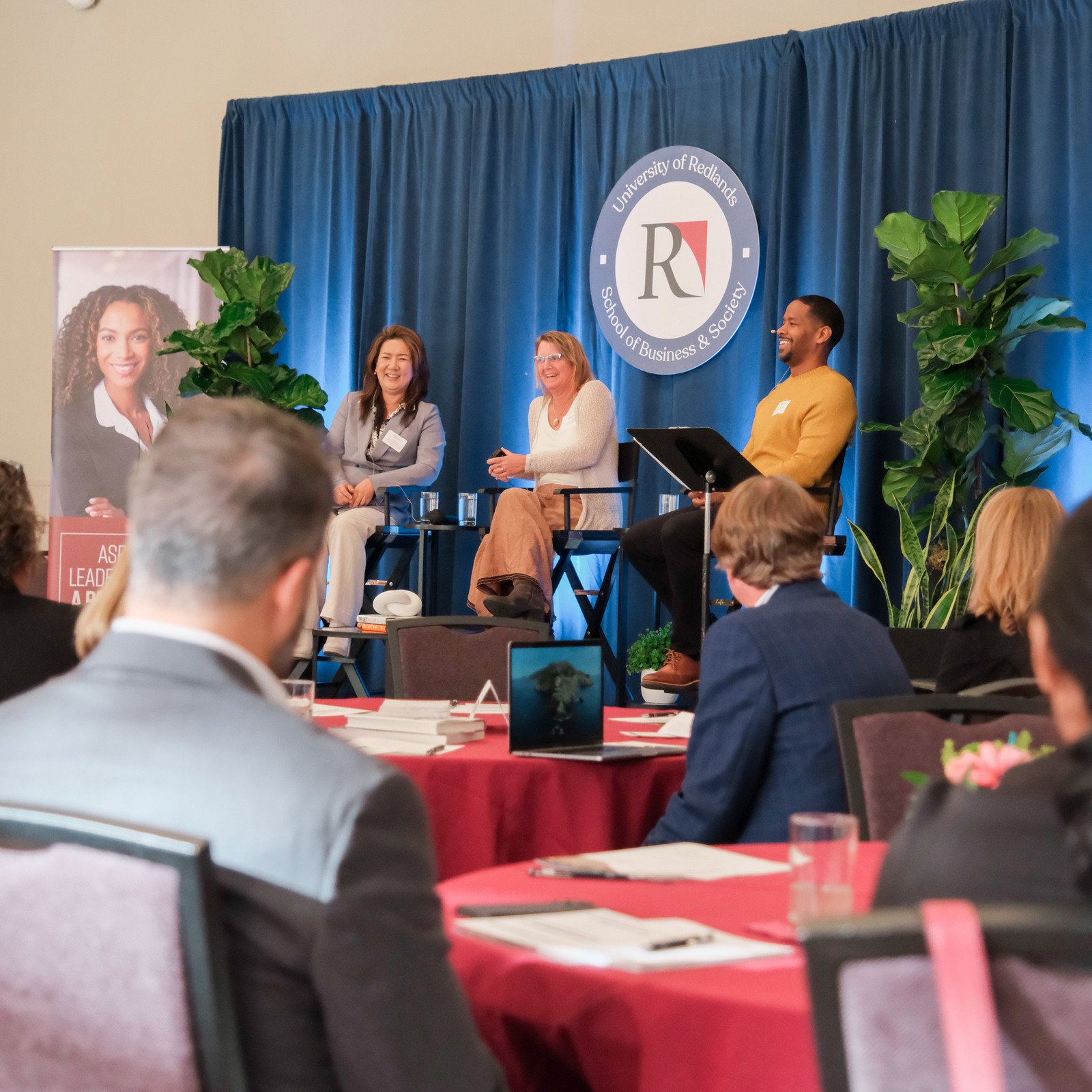 UR-better-world-111822-1600x1600