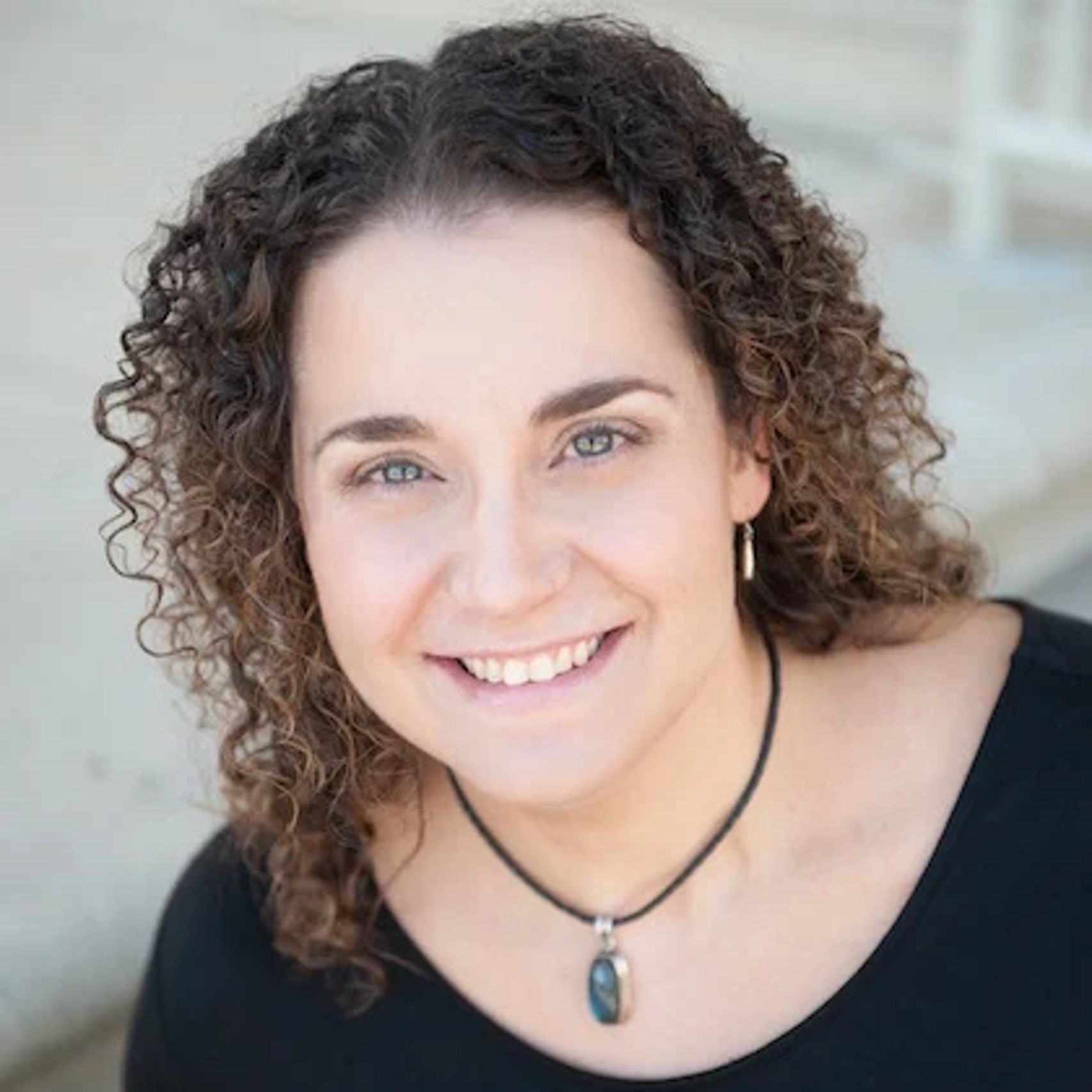 nicholle-andrews-1706x1706