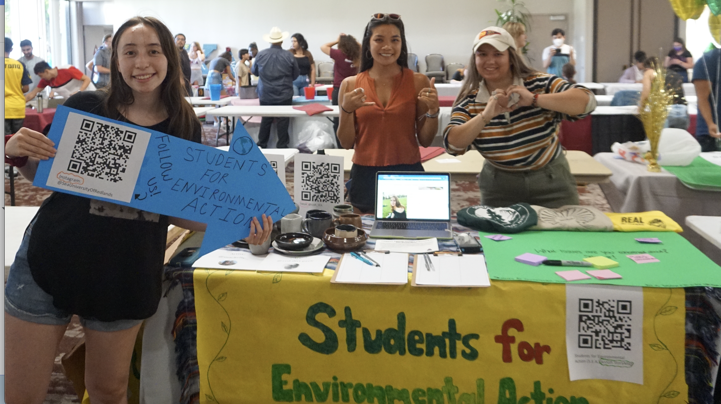 Students for Environmental Action (S.E.A.) Club at Fall 2022 Club Fair